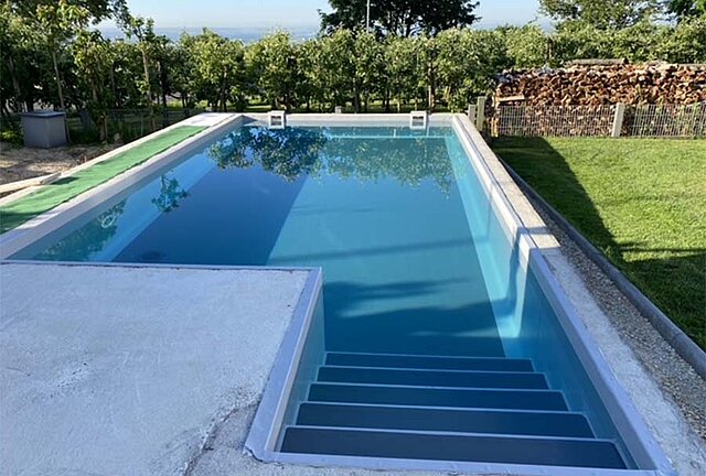 Pool mit Gegenstromanlage Pool mit Gegenstromanlage